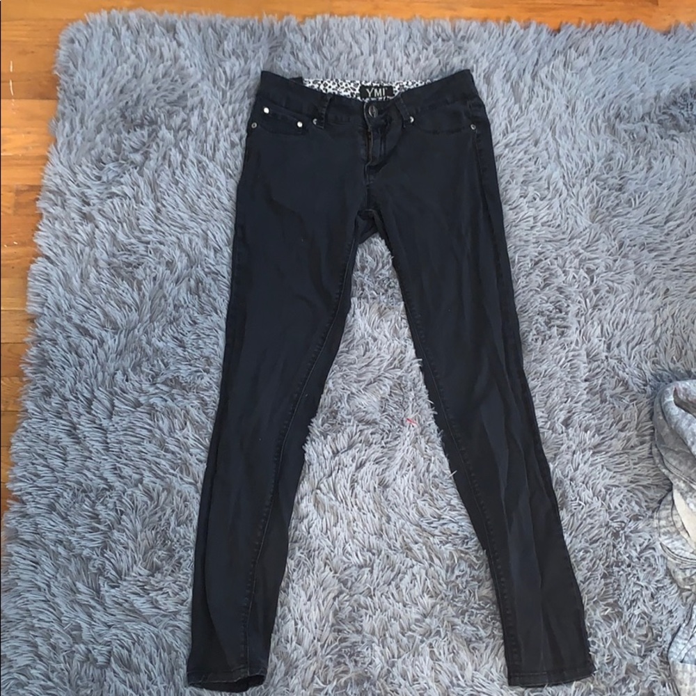 Black skinny jeans